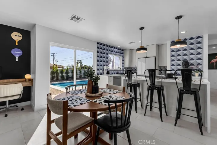 485 W Tramview, Palm Springs, California 92262