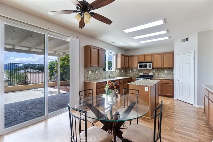 46321 Sharon, Temecula, California 92592