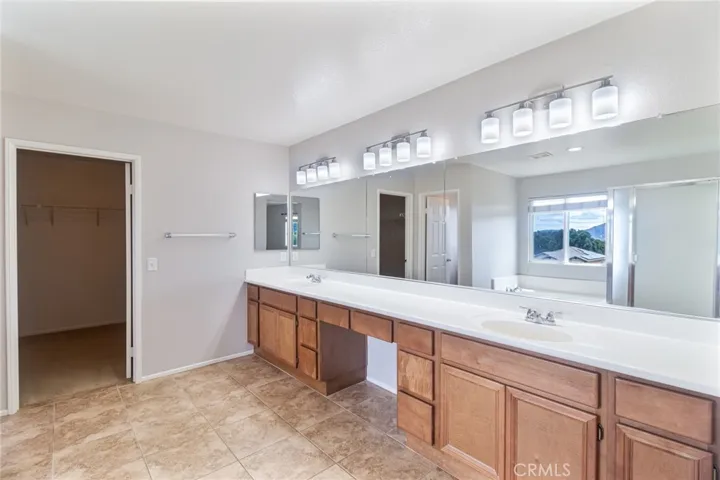 46321 Sharon, Temecula, California 92592