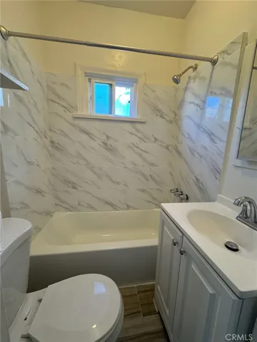 1246 N Kenmore, Los Angeles, California 90029