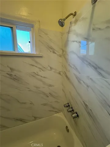 1246 N Kenmore, Los Angeles, California 90029