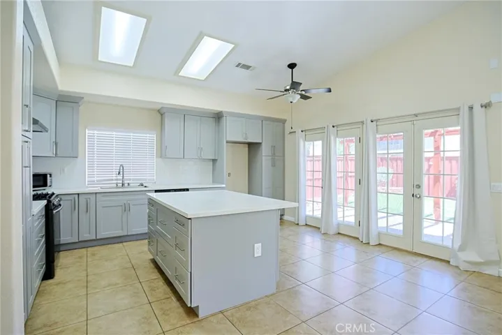 18930 Applewood, Lake Elsinore, California 92530
