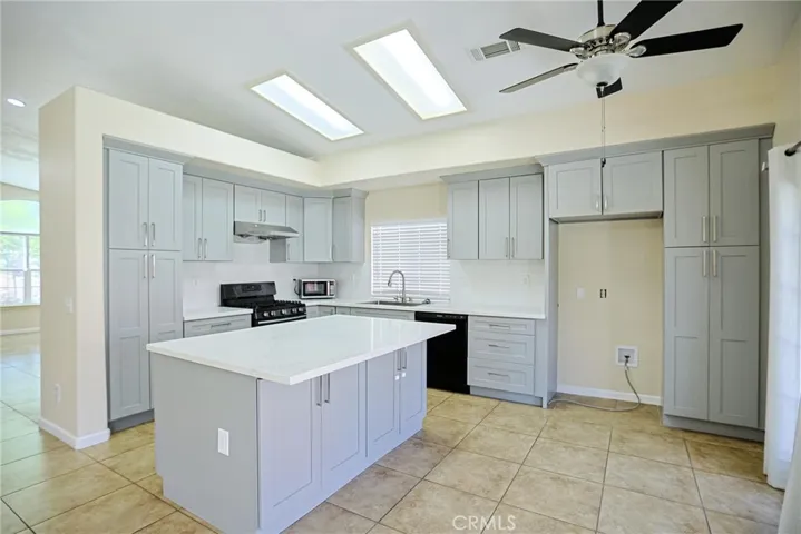 18930 Applewood, Lake Elsinore, California 92530