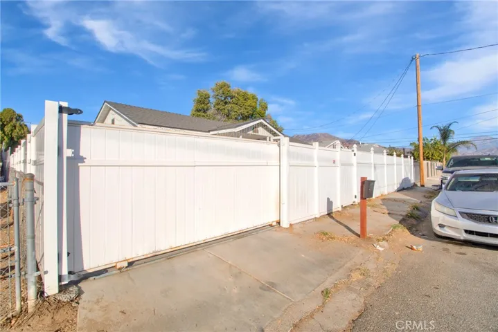 26472 Western Avenue, Highland, California 92346