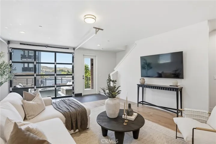 2460 Victoria 104, San Luis Obispo, California 93401