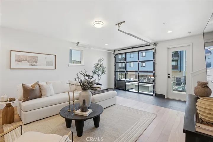 2460 Victoria 104, San Luis Obispo, California 93401