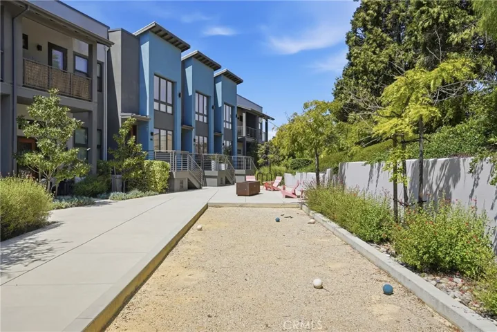 2460 Victoria 104, San Luis Obispo, California 93401