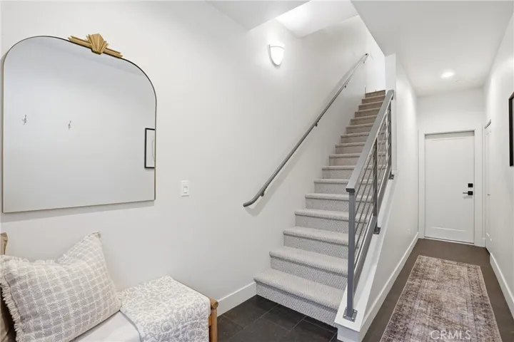 2460 Victoria 104, San Luis Obispo, California 93401