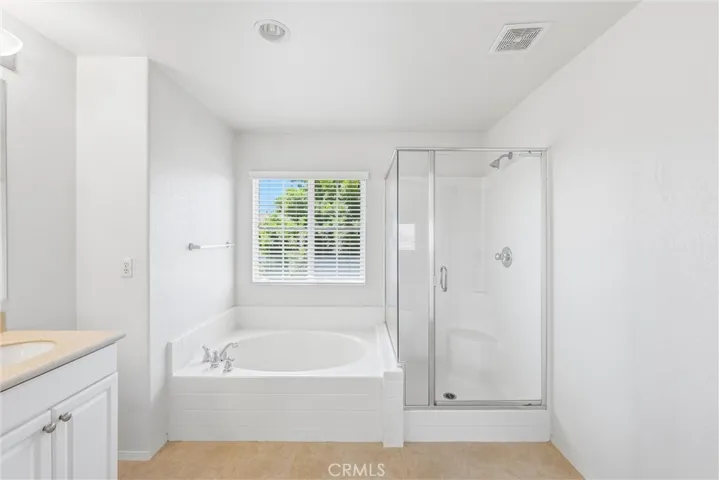 Seprate shower and tub