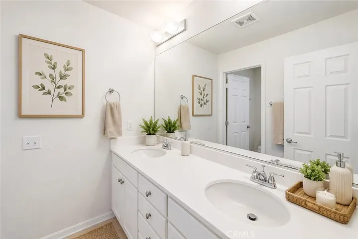 Virtually staged bathroom