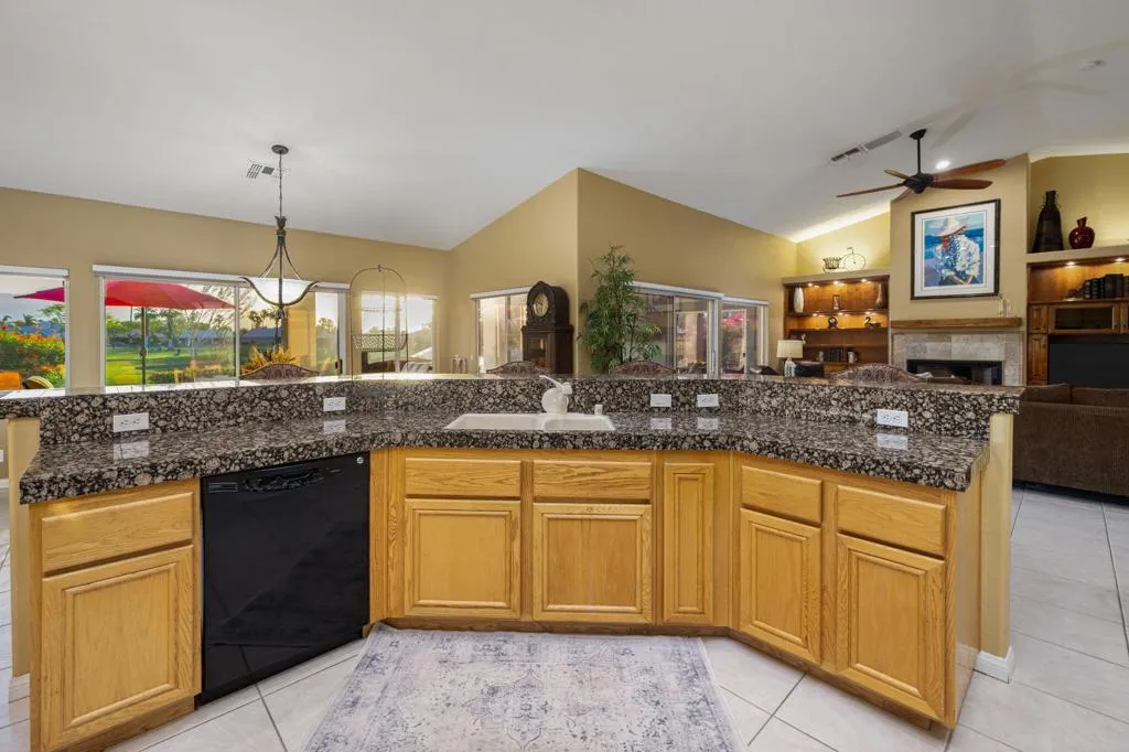 43-web-or-mls-CC_Horseshoe_OPMG0426_043