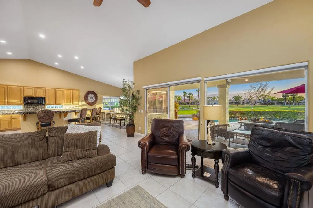 36-web-or-mls-CC_Horseshoe_OPMG0426_036