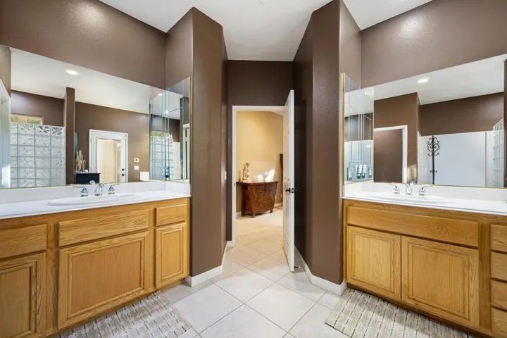 63-web-or-mls-CC_Horseshoe_OPMG0426_063