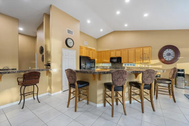38-web-or-mls-CC_Horseshoe_OPMG0426_038