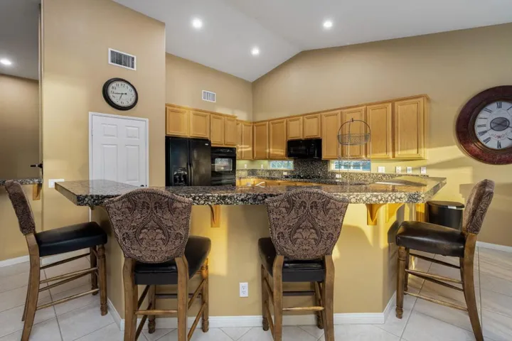 39-web-or-mls-CC_Horseshoe_OPMG0426_039