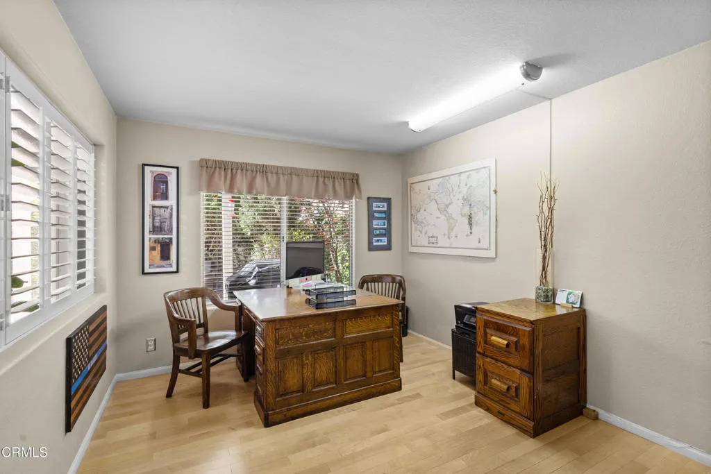 Office 1