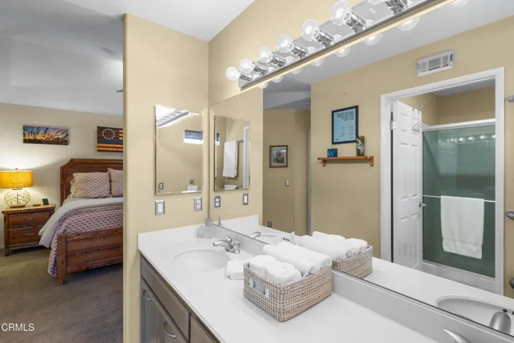 Bathroom 1.2
