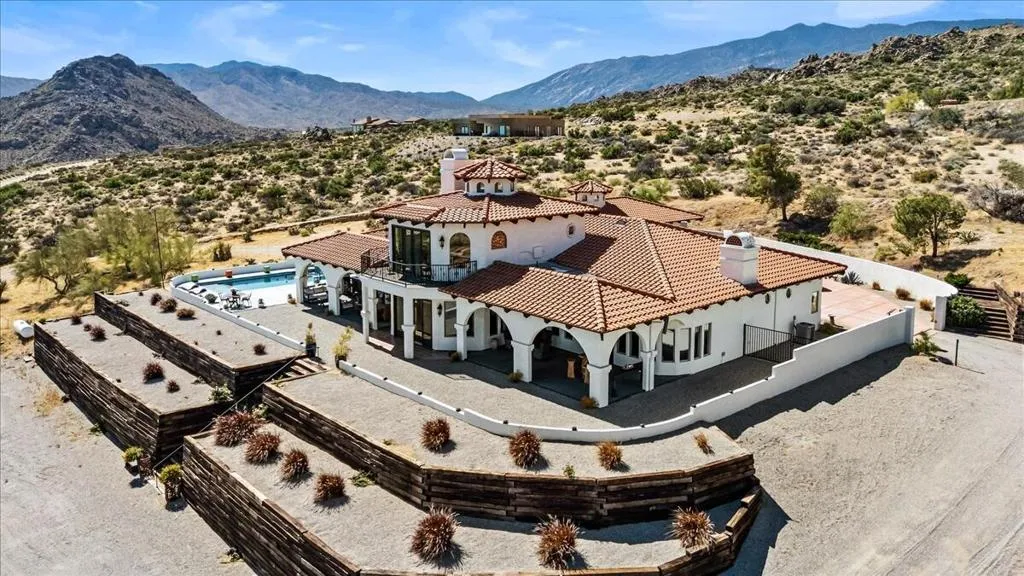 Mediterranean Design On 3 Acres