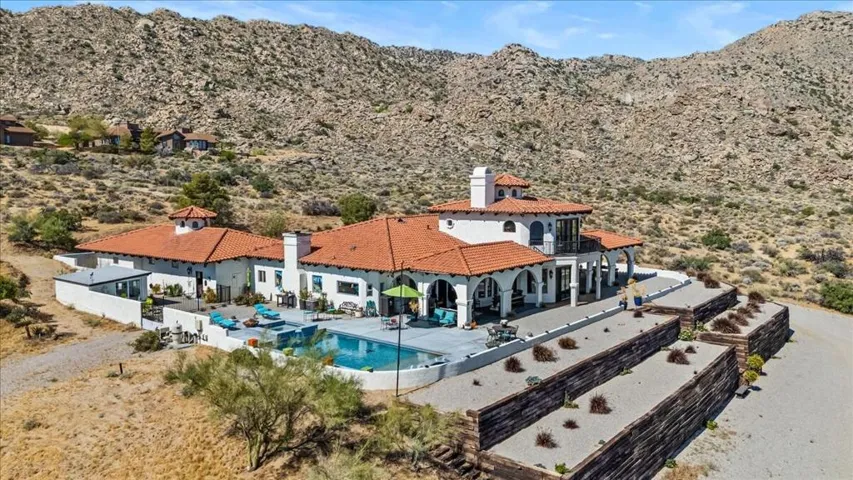 Mediterranean Design On 3 Acres