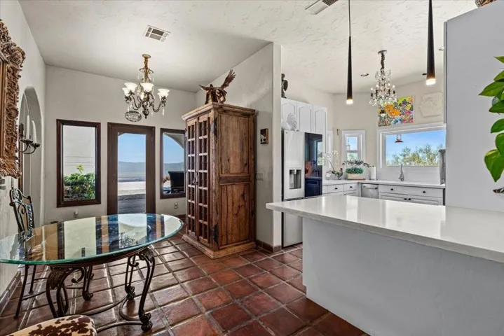 Casual Dining Area