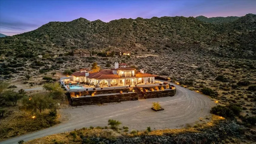 Privacy Amidst Natural Surroundings