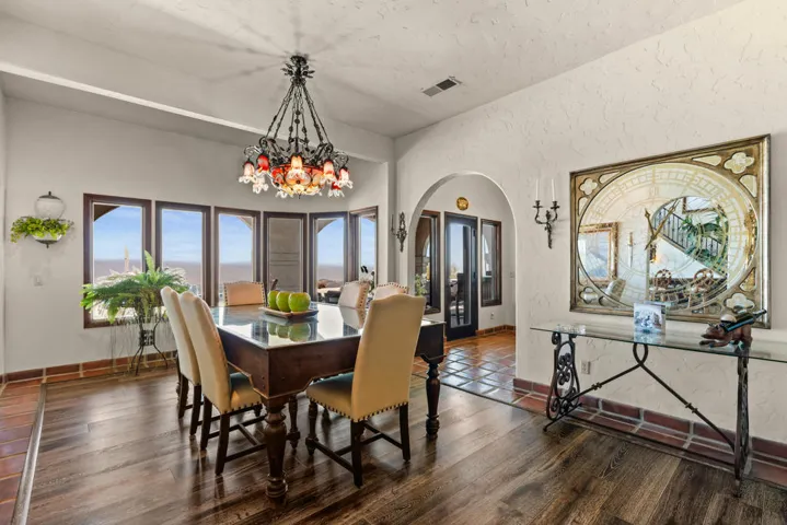 Dining Room w/Wood Plank Flooring