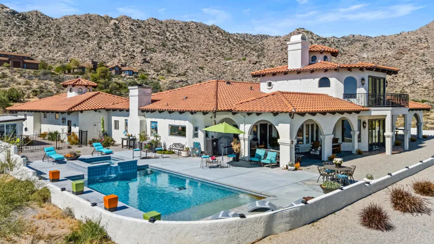 Private Retreat on 3 Acres