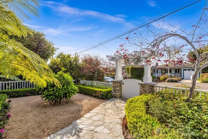 645 Oak, Laguna Beach, California 92651