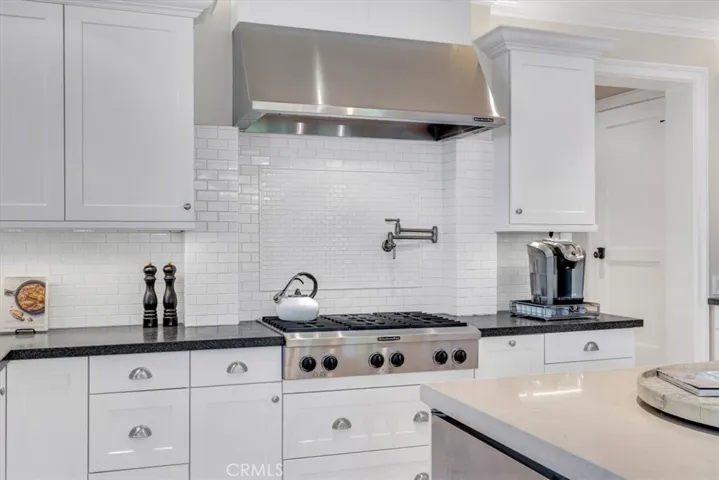 645 Oak, Laguna Beach, California 92651