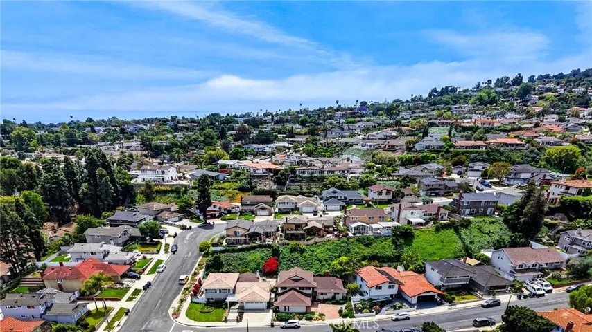 2010 Van Karajan, Rancho Palos Verdes, California 90275