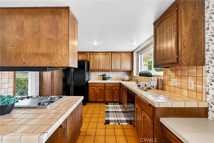 2010 Van Karajan, Rancho Palos Verdes, California 90275