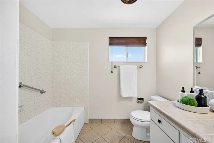 2010 Van Karajan, Rancho Palos Verdes, California 90275