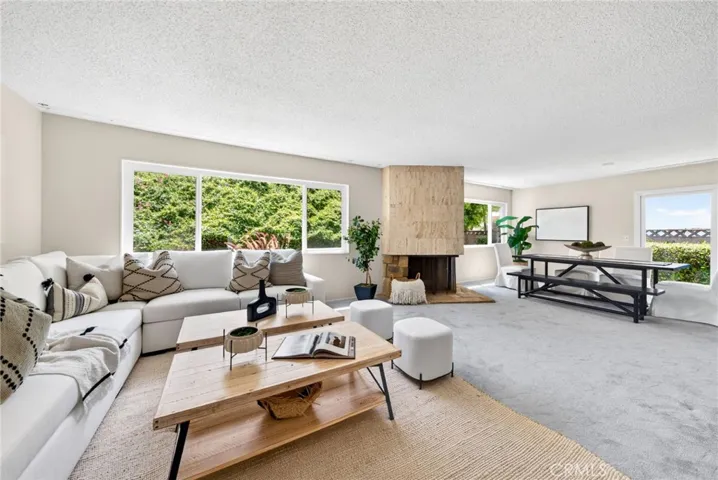 2010 Van Karajan, Rancho Palos Verdes, California 90275