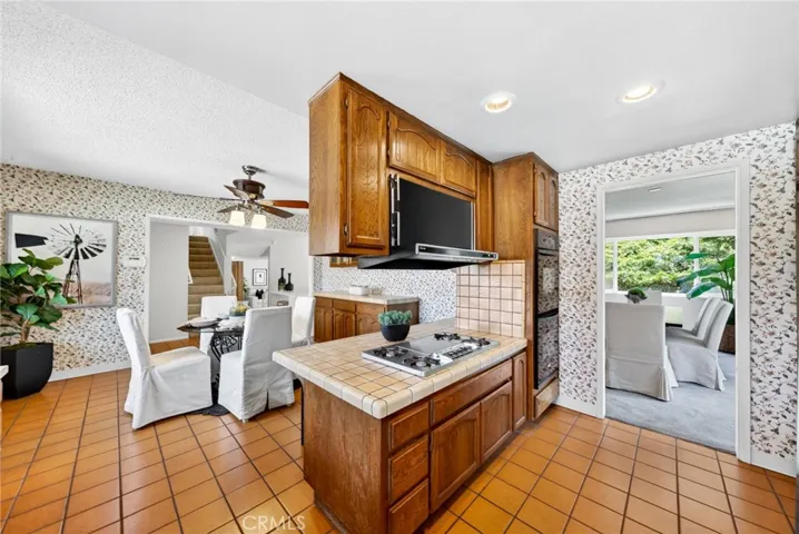 2010 Van Karajan, Rancho Palos Verdes, California 90275