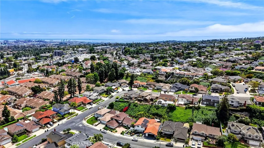 2010 Van Karajan, Rancho Palos Verdes, California 90275