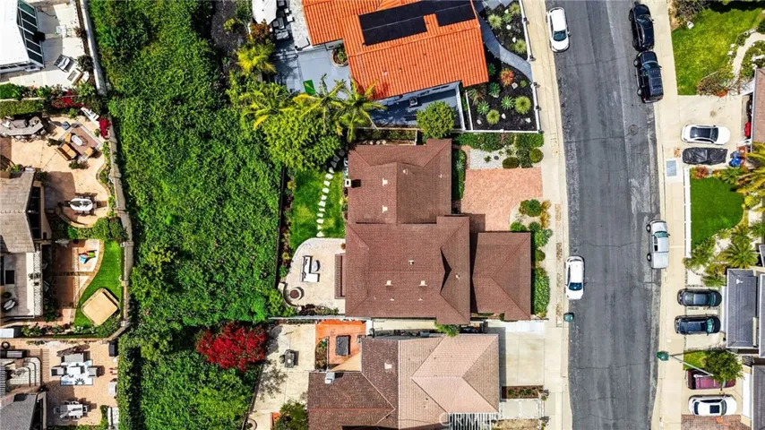 2010 Van Karajan, Rancho Palos Verdes, California 90275
