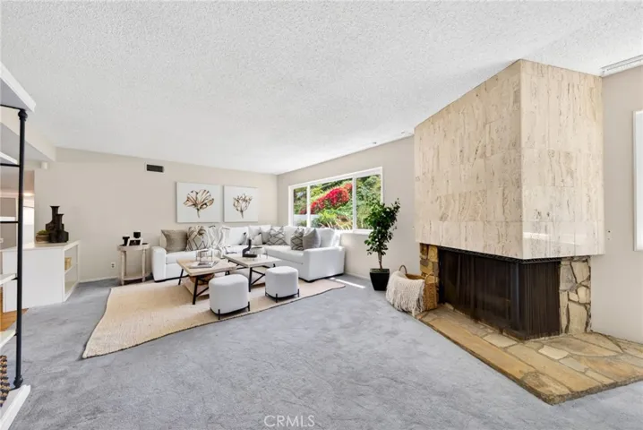 2010 Van Karajan, Rancho Palos Verdes, California 90275