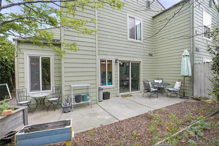 1390 Vista Del Lago, San Luis Obispo, California 93401