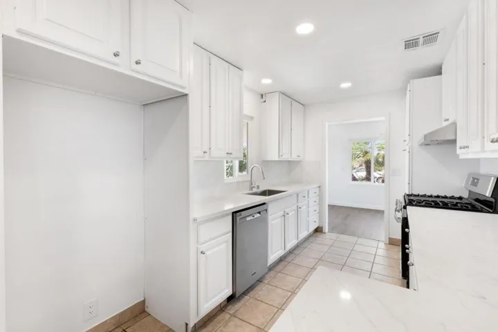 18-web-or-mls-P1931750
