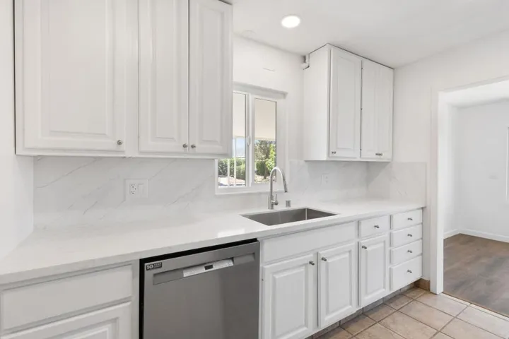 21-web-or-mls-P1931770-3