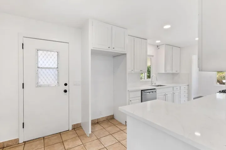 23-web-or-mls-P1931842