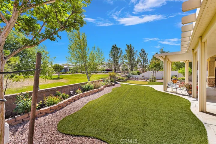 10429 Lanigan, Apple Valley, California 92308