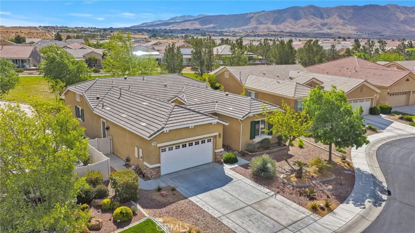10429 Lanigan, Apple Valley, California 92308