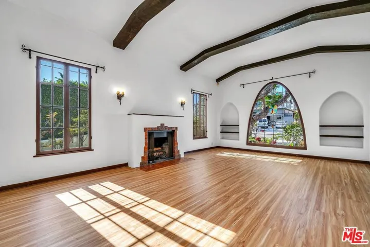 10630 Wellworth Avenue, Los Angeles, California 90024