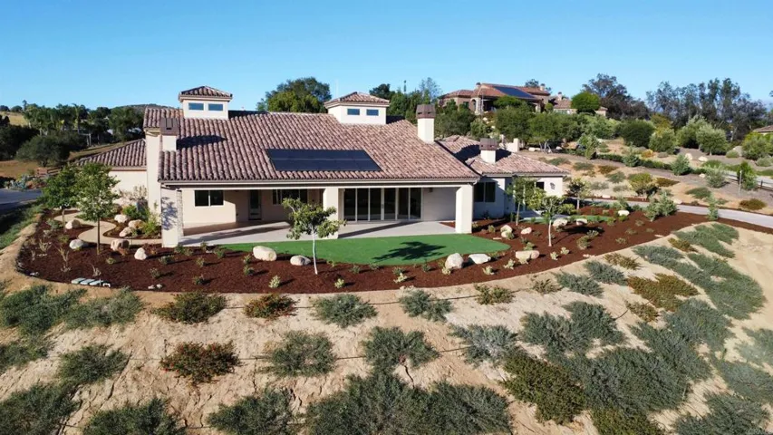 3066 Via Montevina, Fallbrook, California 92028