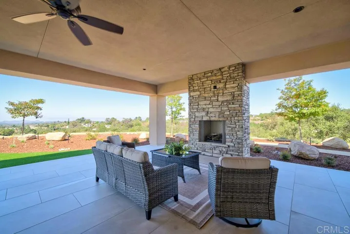 3066 Via Montevina, Fallbrook, California 92028