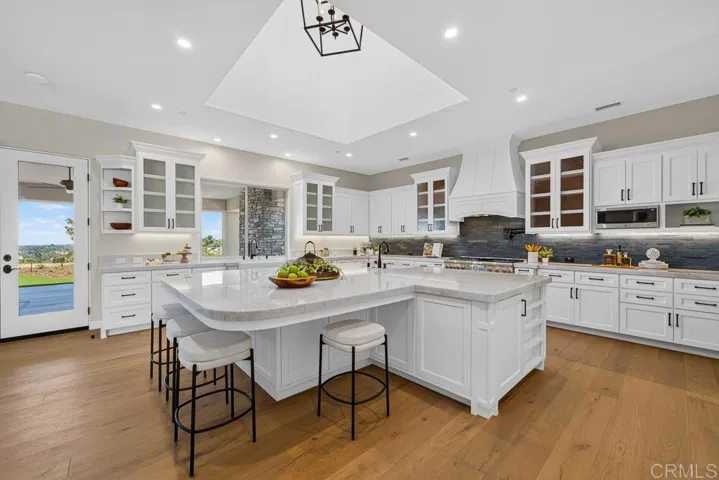 3066 Via Montevina, Fallbrook, California 92028