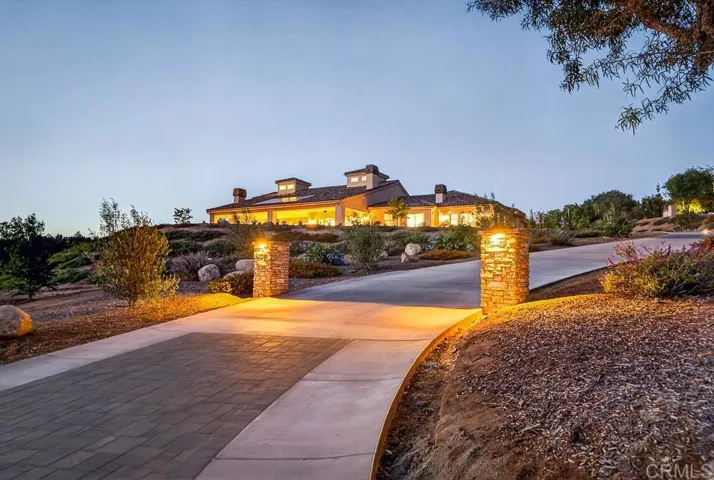 3066 Via Montevina, Fallbrook, California 92028