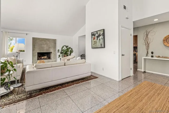 6540 Persa St, Carlsbad, California 92009