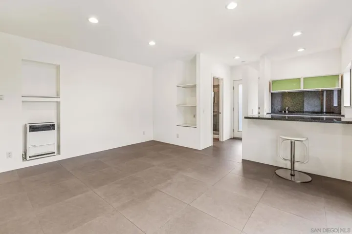 6540 Persa St, Carlsbad, California 92009